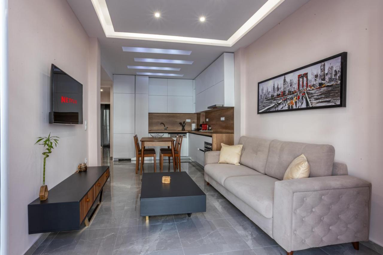 Luxury Downtown Apartment E1 เทสซาโลนิกิ ภายนอก รูปภาพ