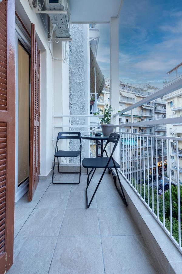 Luxury Downtown Apartment E1 เทสซาโลนิกิ ภายนอก รูปภาพ